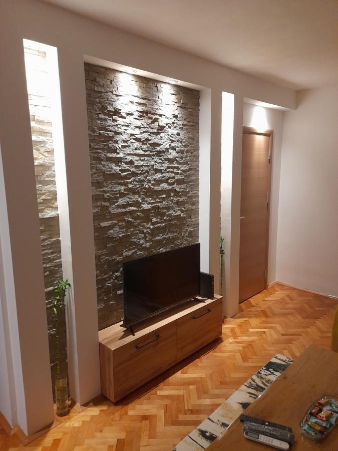 Holiday Apartaments 2 Ni Εξωτερικό φωτογραφία