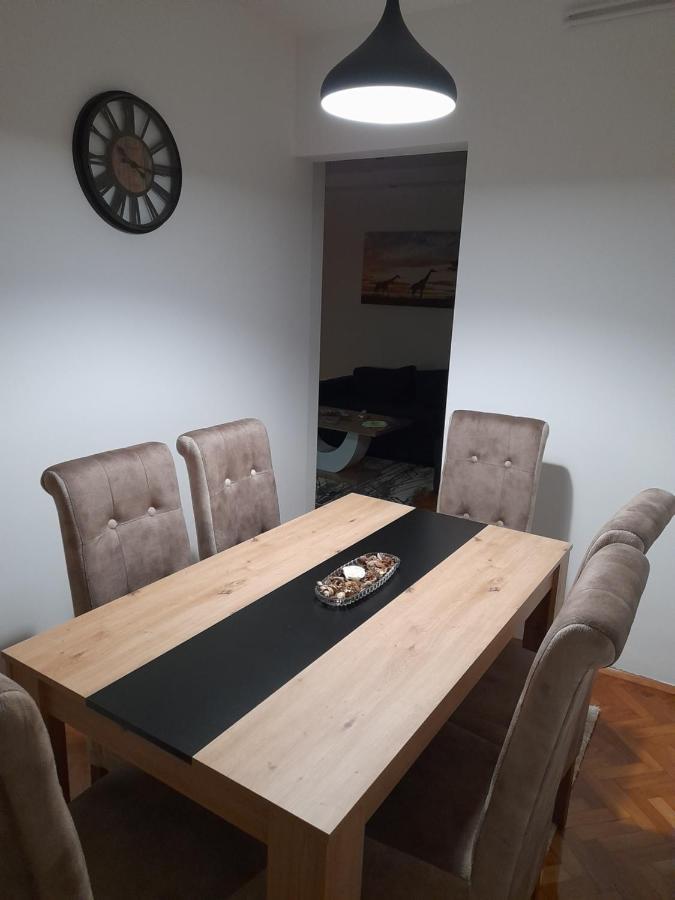 Holiday Apartaments 2 Ni Εξωτερικό φωτογραφία