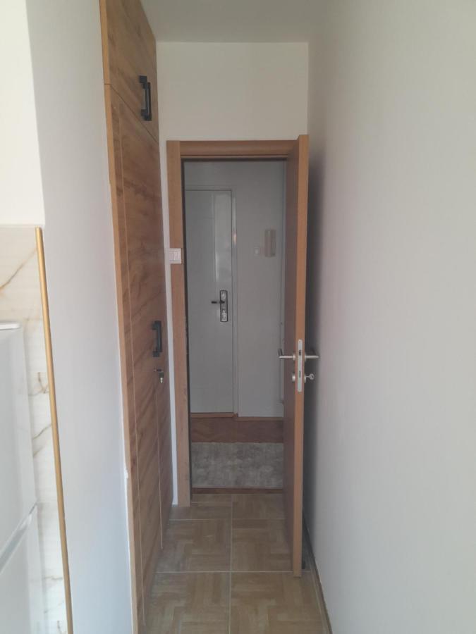 Holiday Apartaments 2 Ni Εξωτερικό φωτογραφία